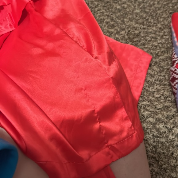 VS Satin-like Robe - Picture 5 of 5